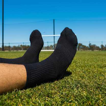 4x Pairs of Plain Grip Socks (Black)