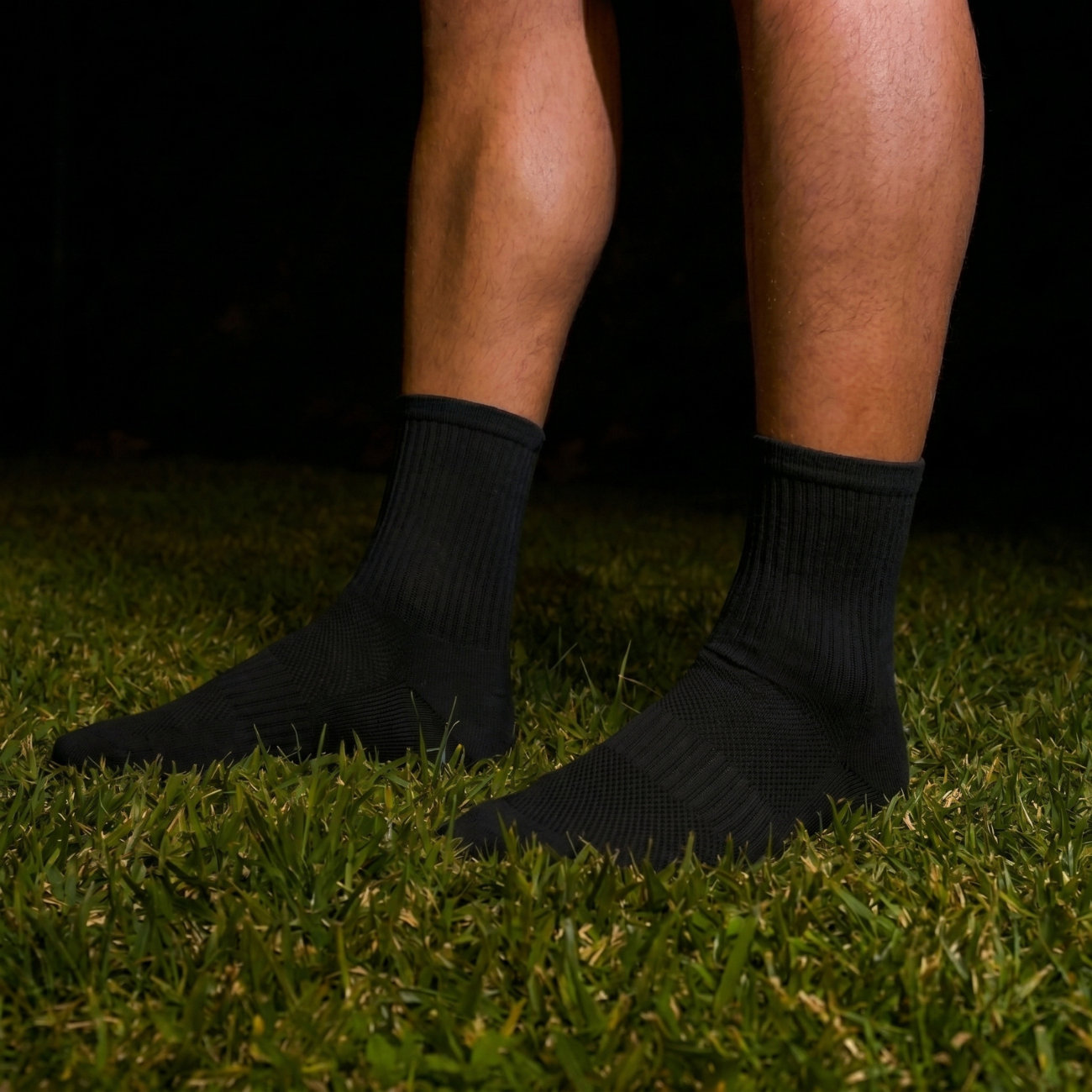 4x Pairs of Plain Grip Socks (Black)